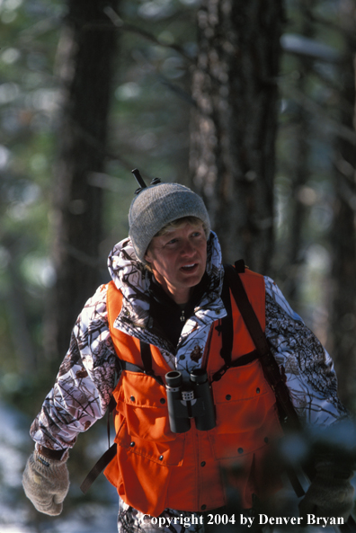 Big game hunter tracking game.