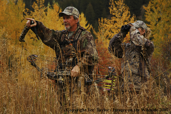 Bowhunters scouting