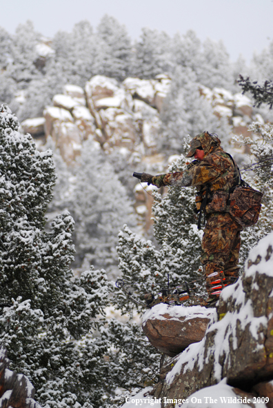 Bowhunter Bugling for Elk